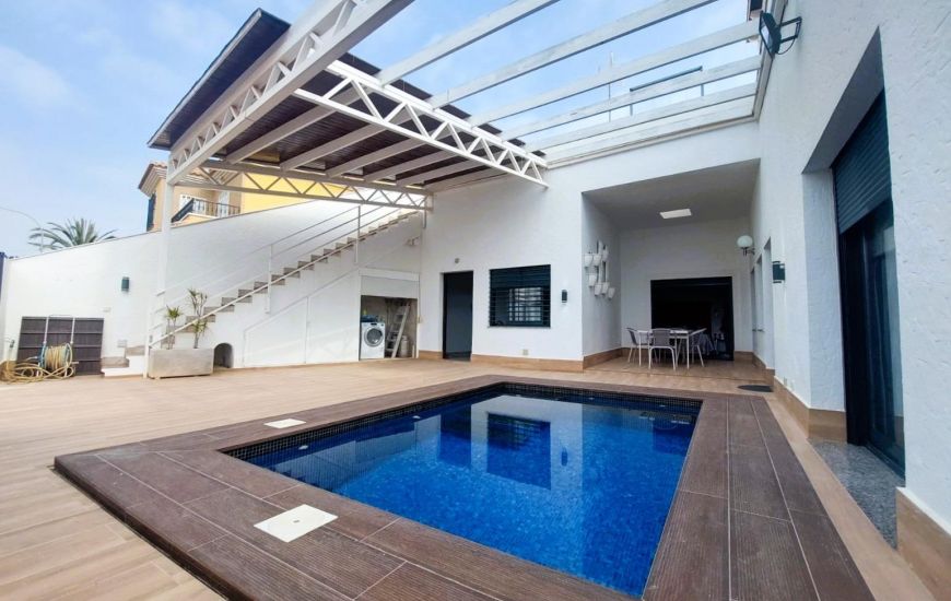 Sale - Villa - Pilar de la Horadada