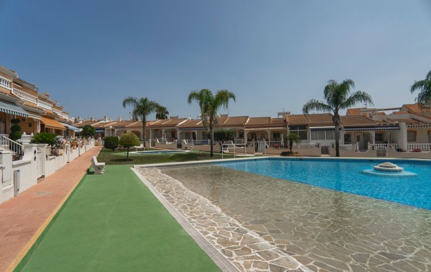 Sale - Half Vrijstaand Huis - Ciudad Quesada