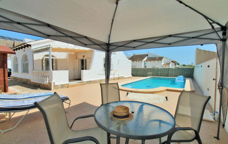 Sale - Villa - Villamartin