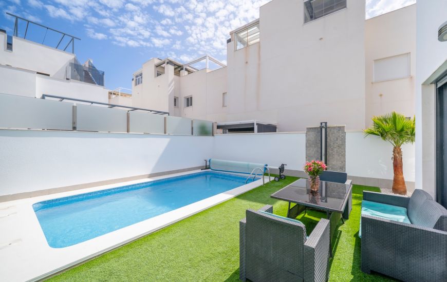 Venta - Villa - Torrevieja