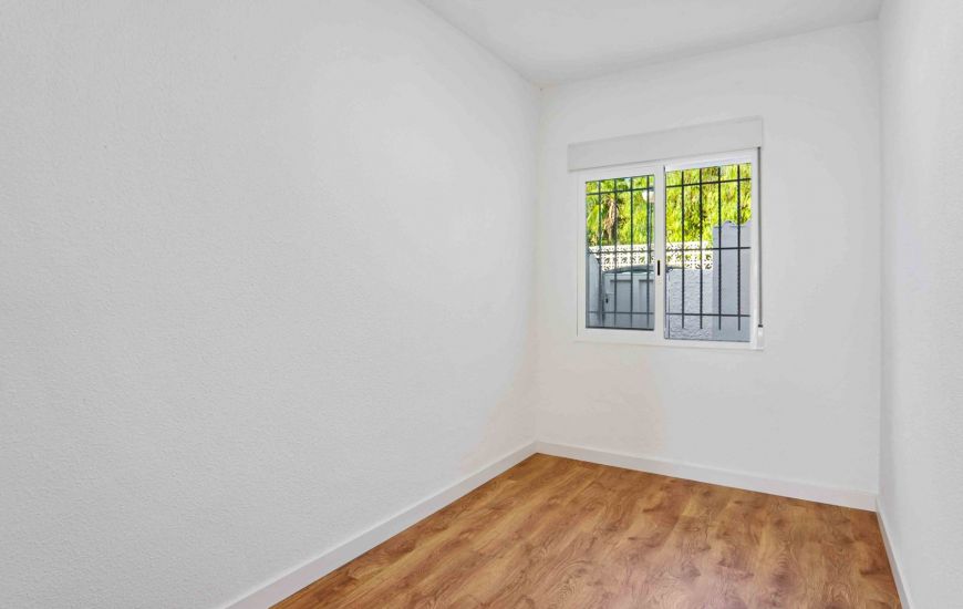 Sale - Bungalow - Orihuela Costa