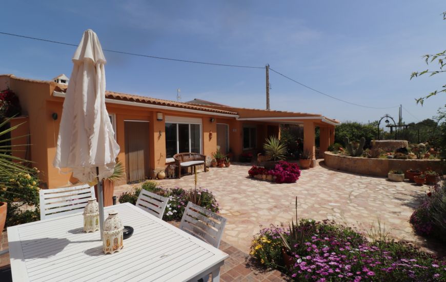 Sale - Country Property - Hondón de las Nieves
