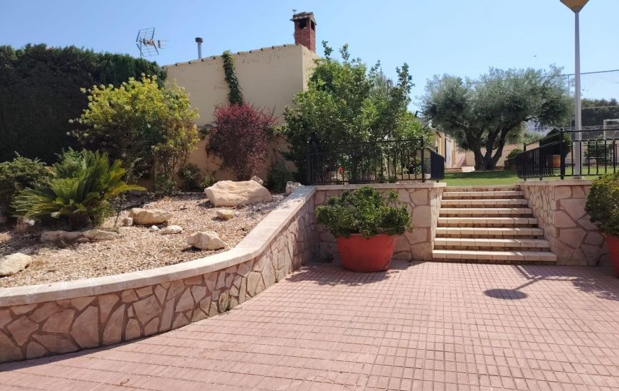 Venta - Casa Rural - Petrer