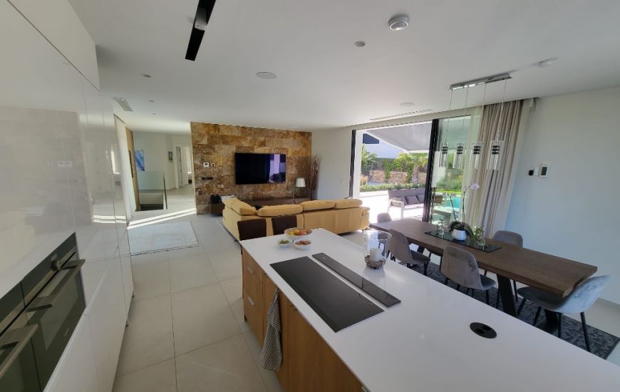 Sale - Villa - Las Colinas