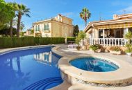 Sale - Villa - Cabo Roig