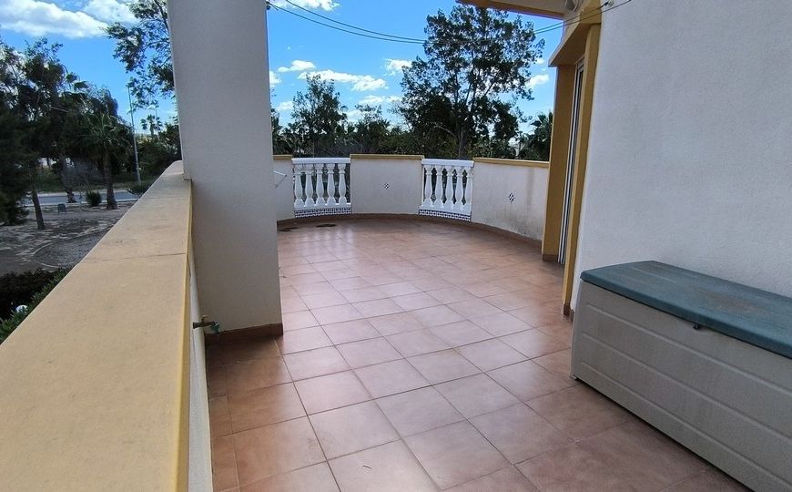 Sale - Villa - El Raso