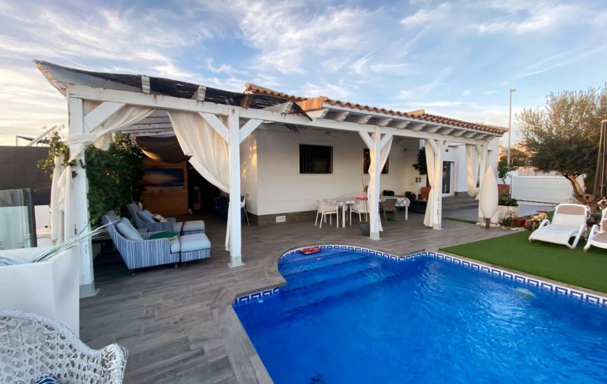 Sale - Villa - San Fulgencio