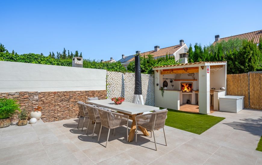 Sale - Townhouse - Alicante