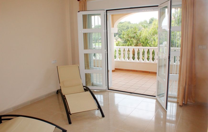 Sale - Villa - Villamartin