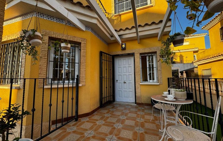 Sale - Villa - Algorfa