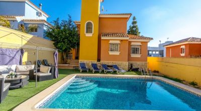 Villa - Sale - Villamartin - Villamartin