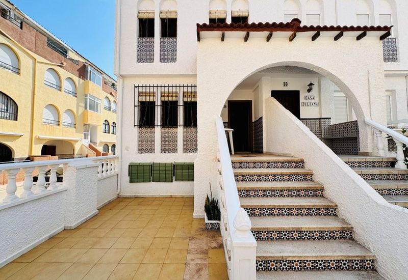 Sale - Townhouse / Duplex/Corner - 