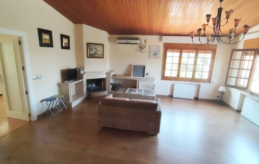 Venta - Villa - Petrer