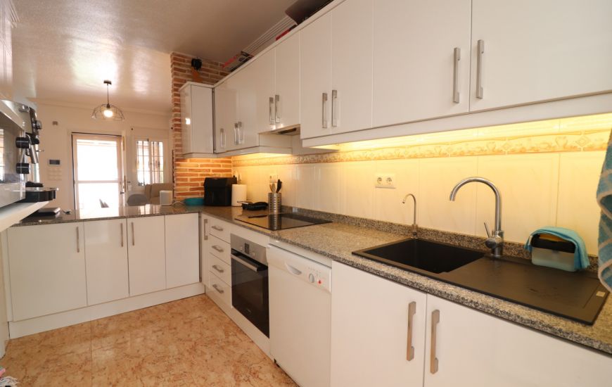 Sale - Villa - Guardamar del Segura