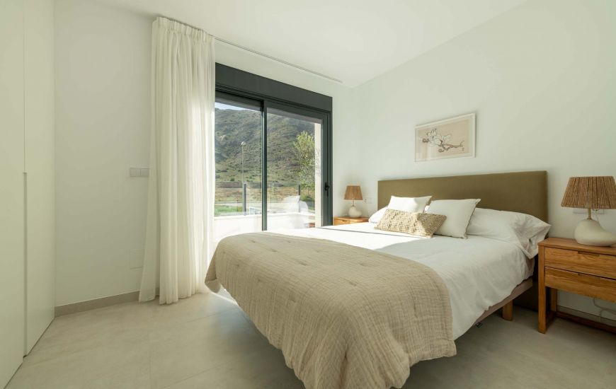 New Build - Townhouse - 