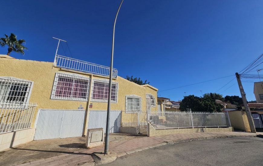 Sale - Villa - La Marina