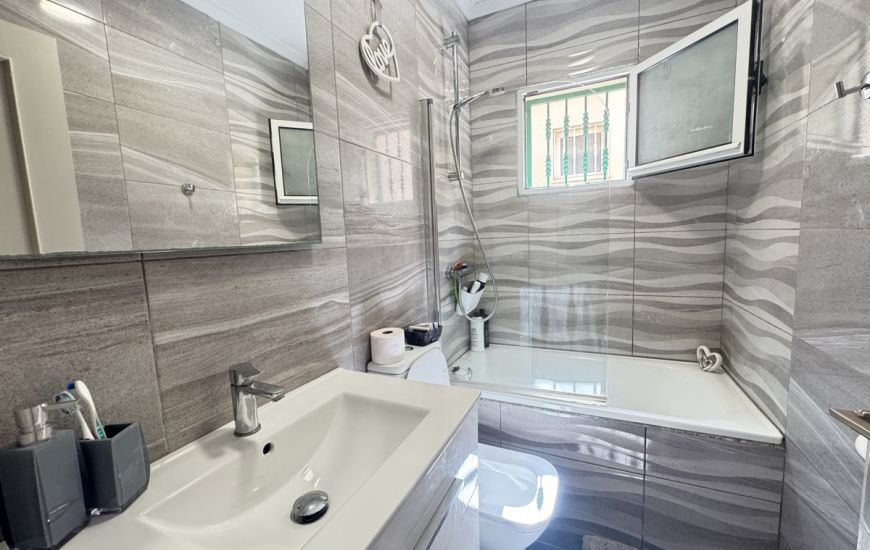 Venta - Villa - Villamartin