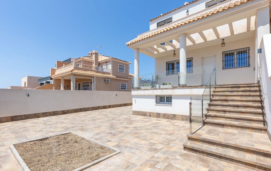 Sale - Villa - Torrevieja - 