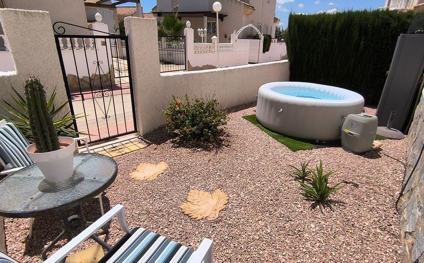 Sale - Half Vrijstaand Huis - Ciudad Quesada