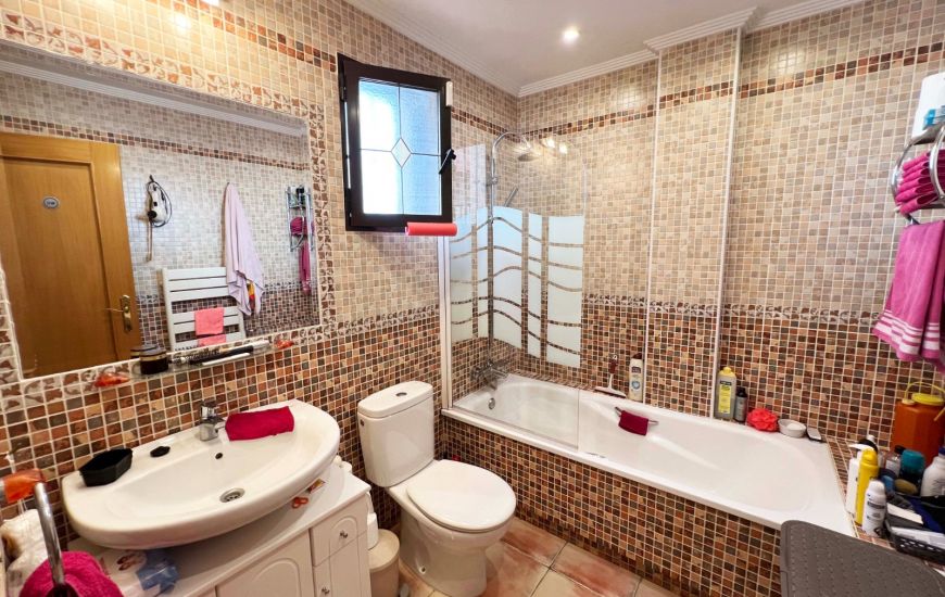 Sale - Villa - Hondón de las Nieves
