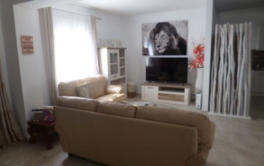 Sale - Villa - Villamartin