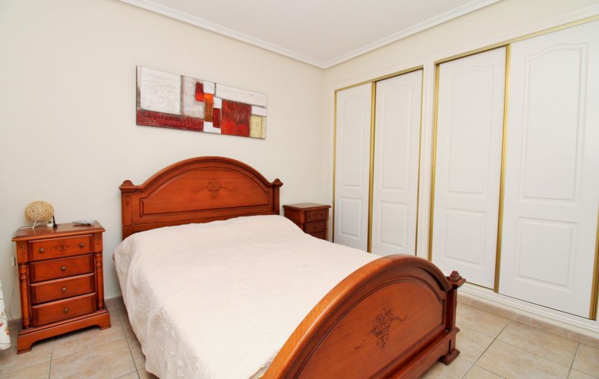 Sale - Villa - Villamartin