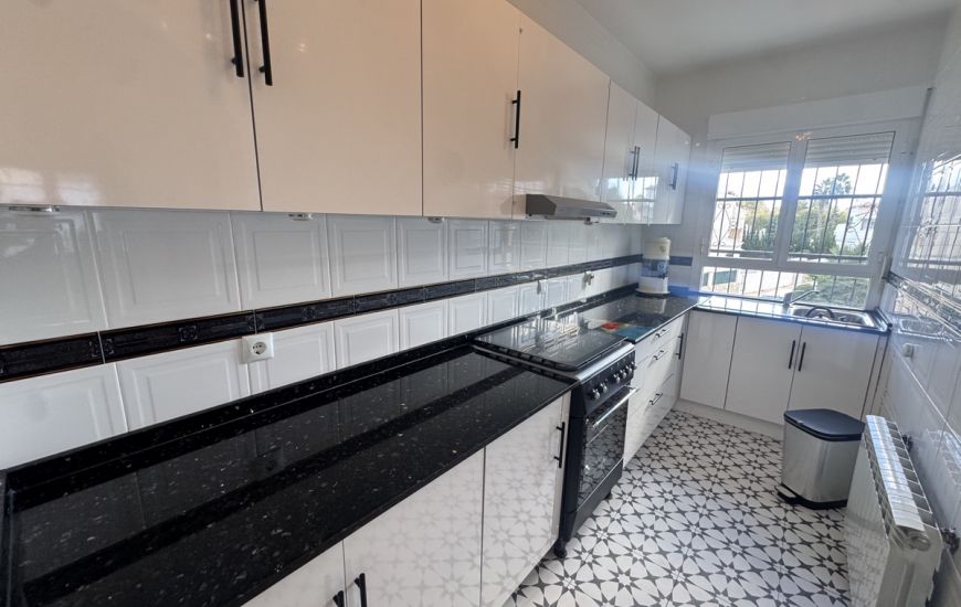 Sale - Villa - Villamartin