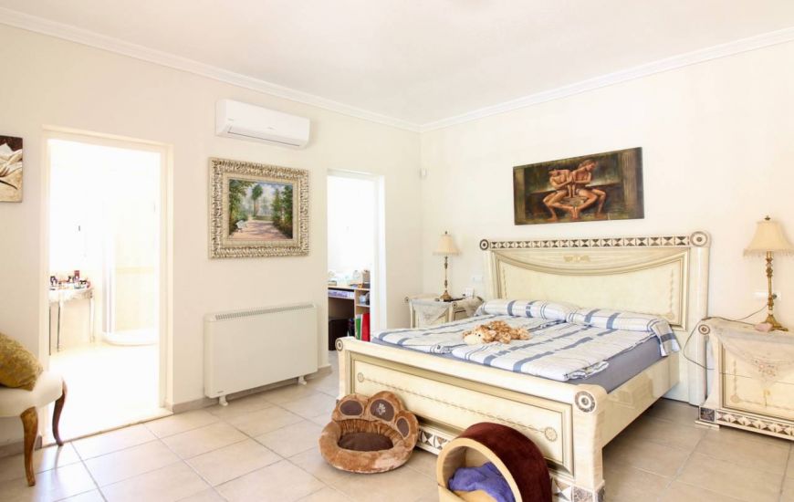 Sale - Villa - Daya Nueva