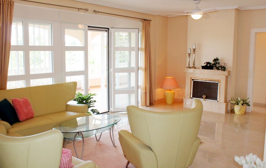 Sale - Villa - Villamartin