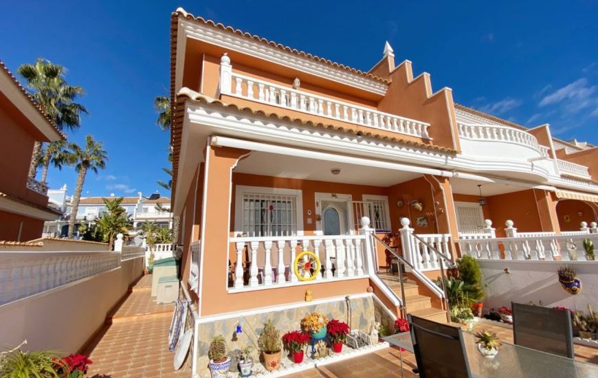 Sale - Half Vrijstaand Huis - Ciudad Quesada