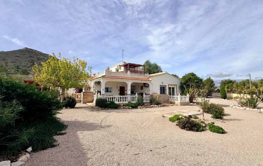 Sale - Finca - Hondon de los Frailes