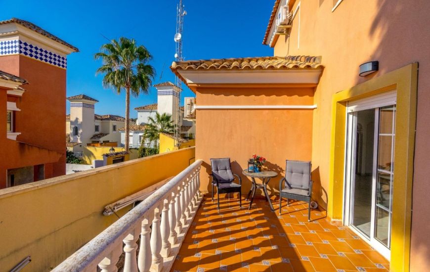 Sale - Villa - Villamartin