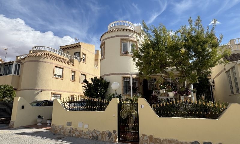 Sale - Villa - Orihuela Costa