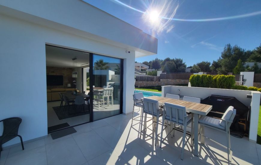 Sale - Villa - Las Colinas