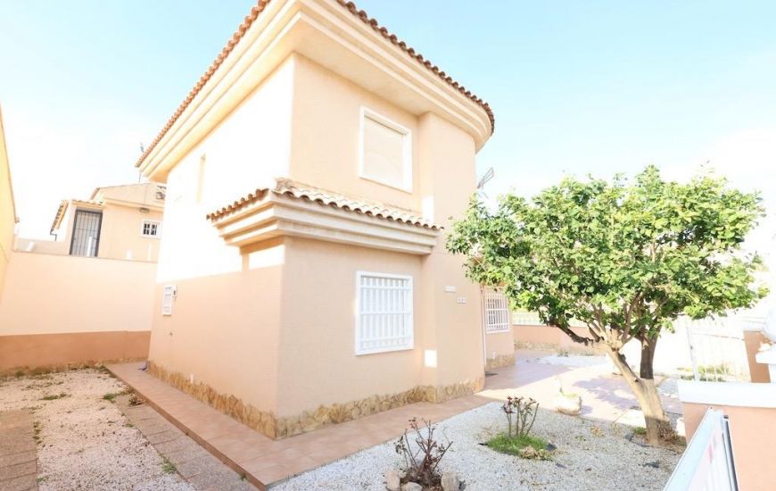 Venta - Villa - Torrevieja