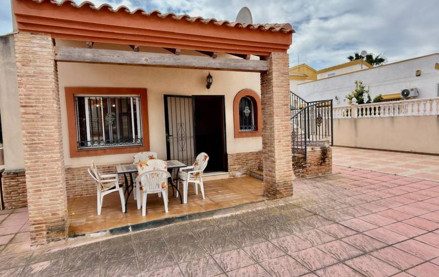 Sale - Villa - Guardamar del Segura