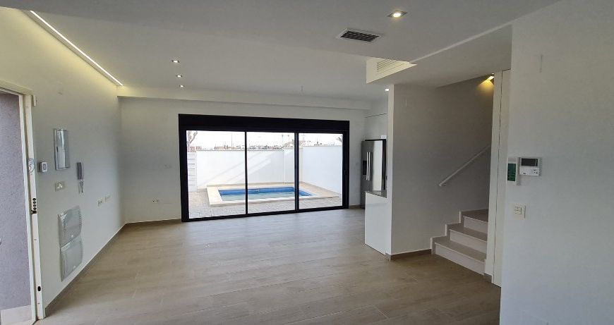 Nueva construcción  - Villa - La Zenia