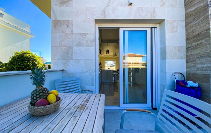 Sale - Villa - La Zenia