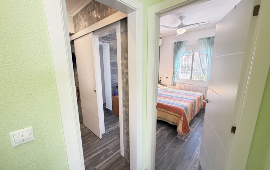 Sale - Villa - Villamartin