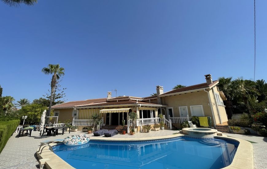 Sale - Villa - Cabo Roig