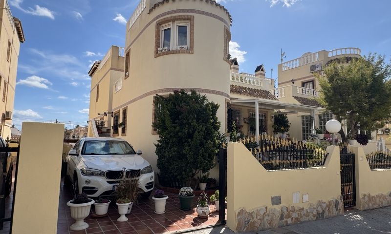 Sale - Villa - Orihuela Costa