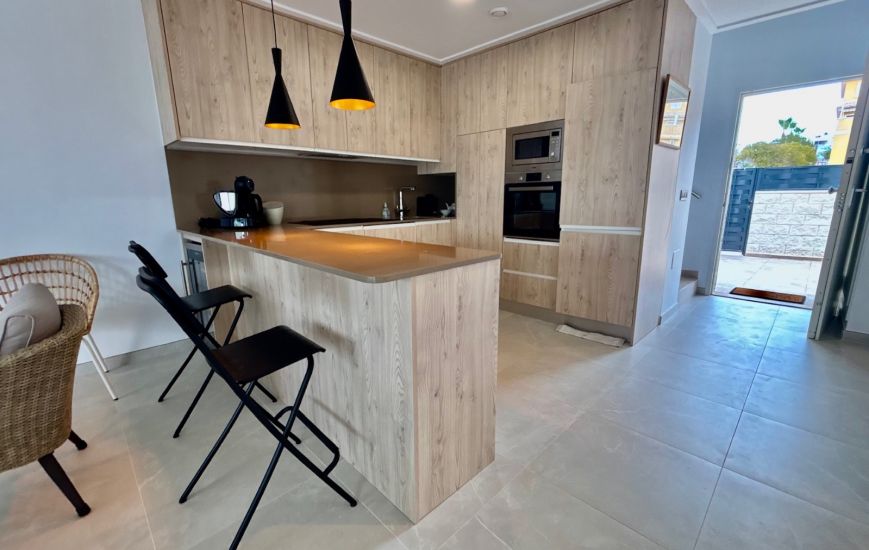 Venta - Villa - Benijofar