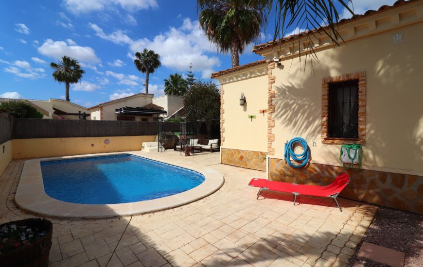 Sale - Villa - Formentera del Segura