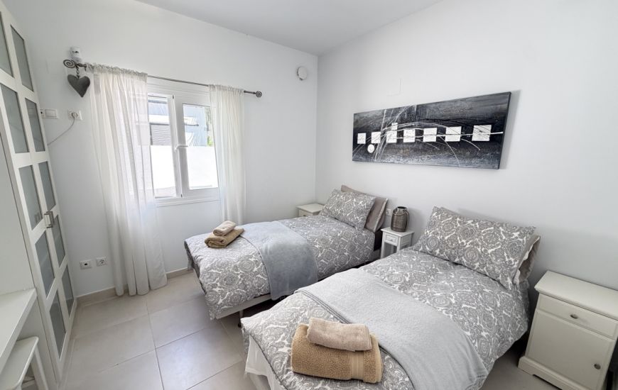 Venta - Villa - Mil Palmerales - Mil Palmeras