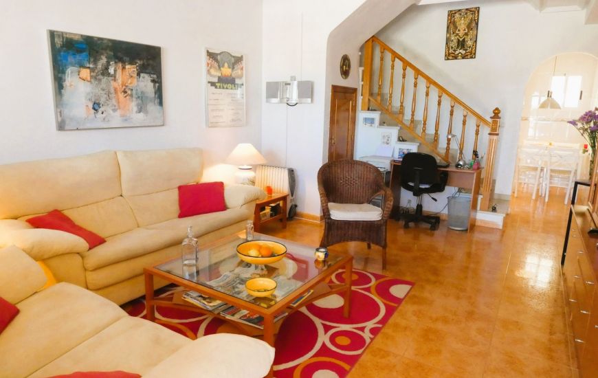 Sale - Link-Detached Villa - Torrevieja