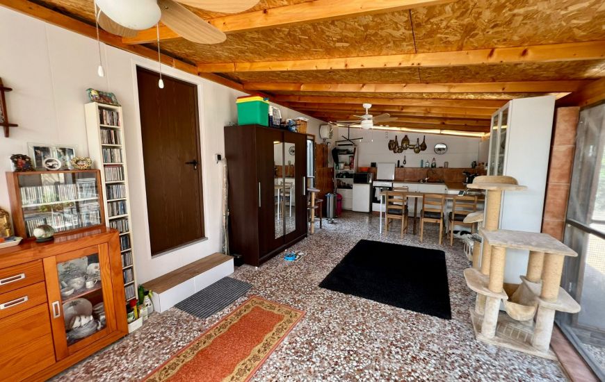 Sale - Villa with annex - Dolores
