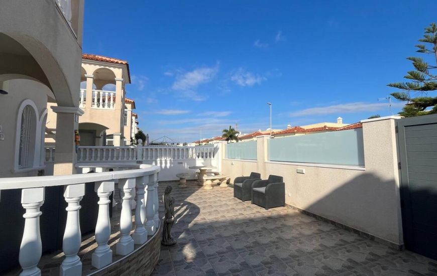 Venta - Villa - Algorfa