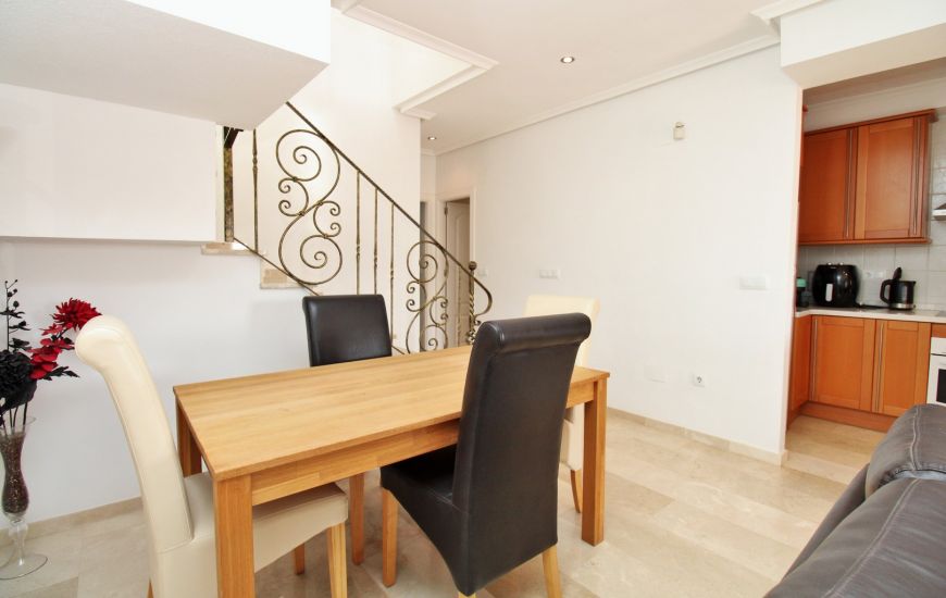 Sale - Rijtjeshuis - Villamartin