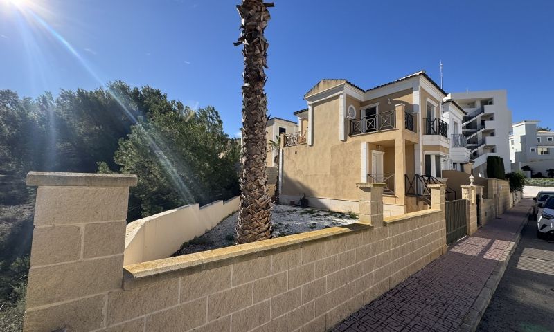 Venta - Villa - Orihuela