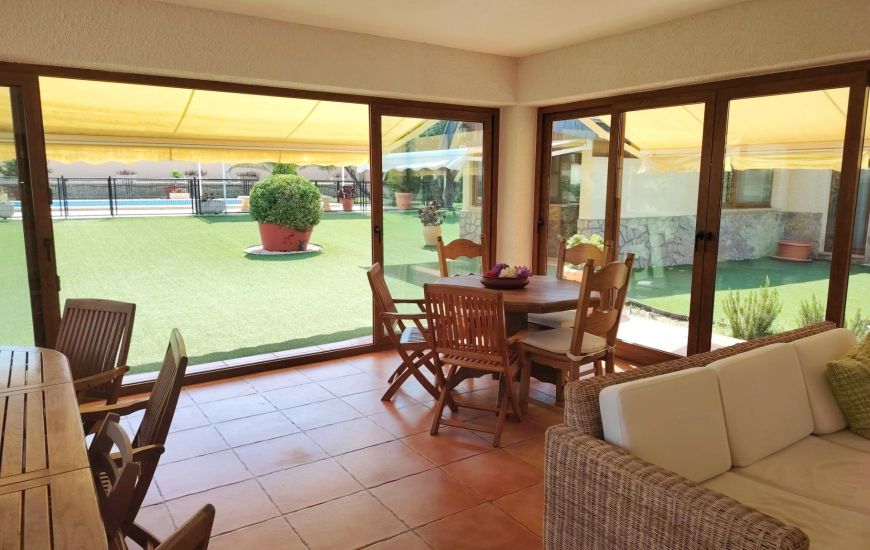 Venta - Villa - Petrer